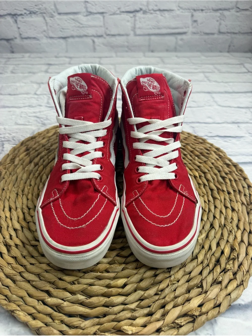 Vans Red Off The Wall Canvas High Top Sneakers. Mens size 6.5/Women’s Size 8
